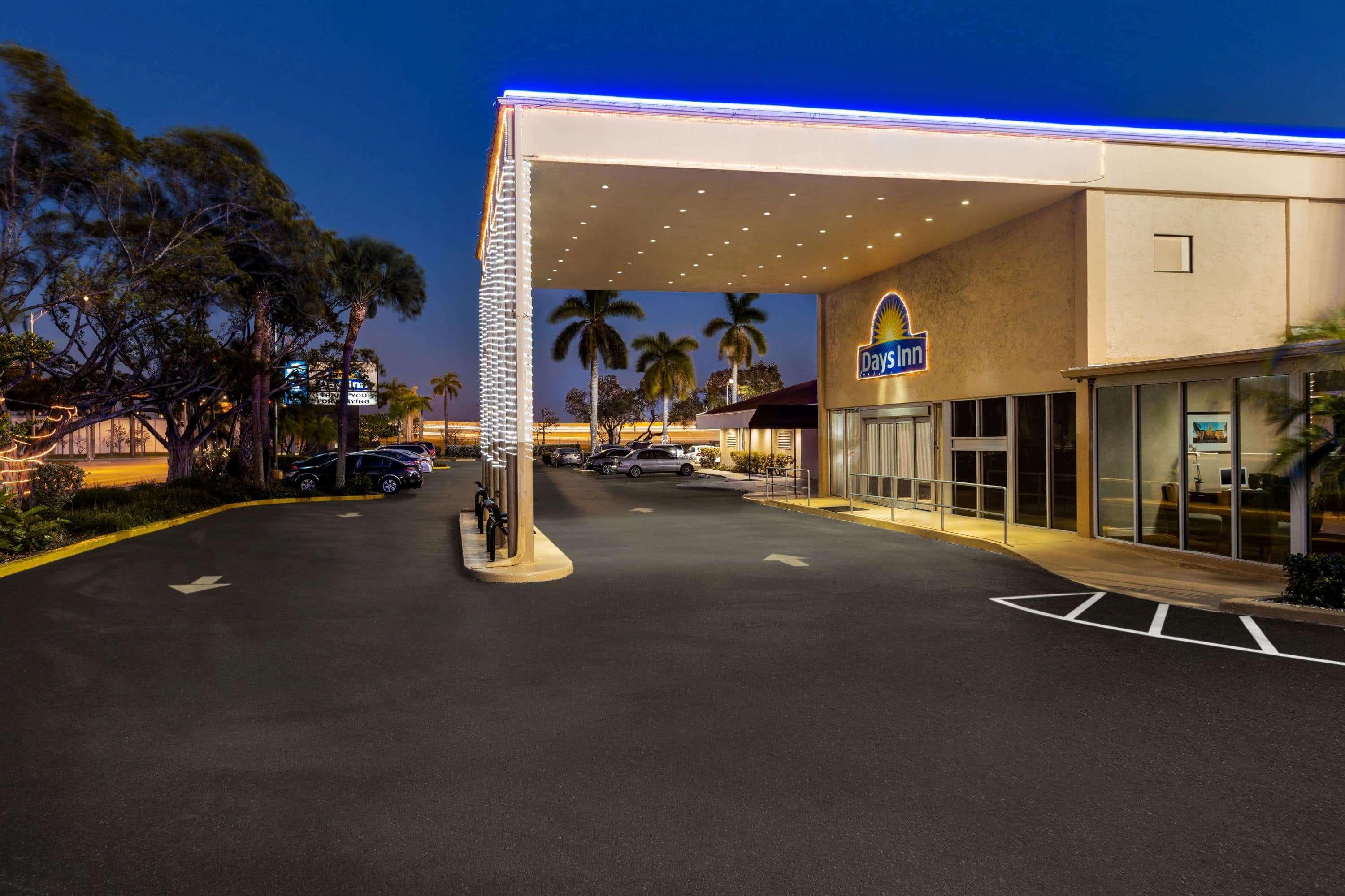 Envision Hotel Miami International Airport Экстерьер фото