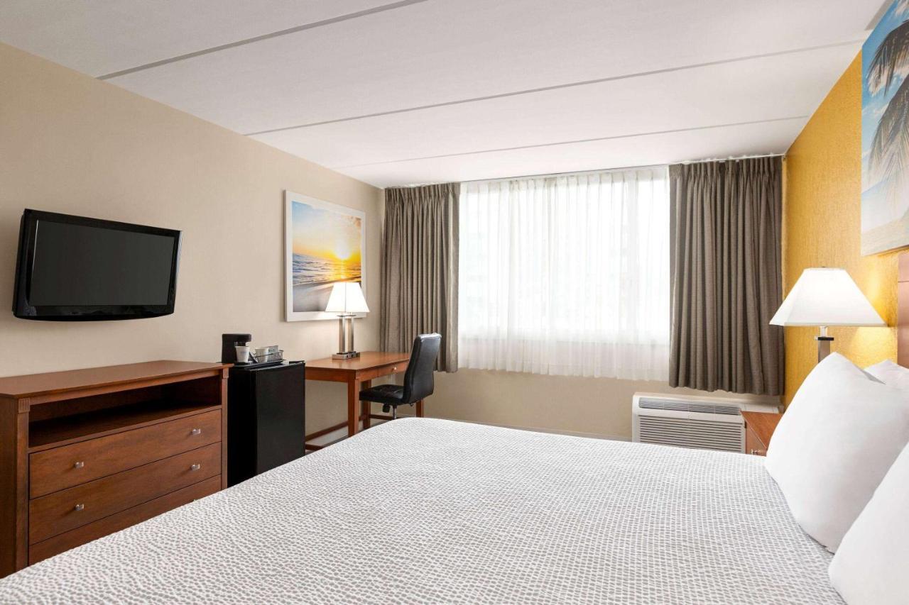 Envision Hotel Miami International Airport Экстерьер фото