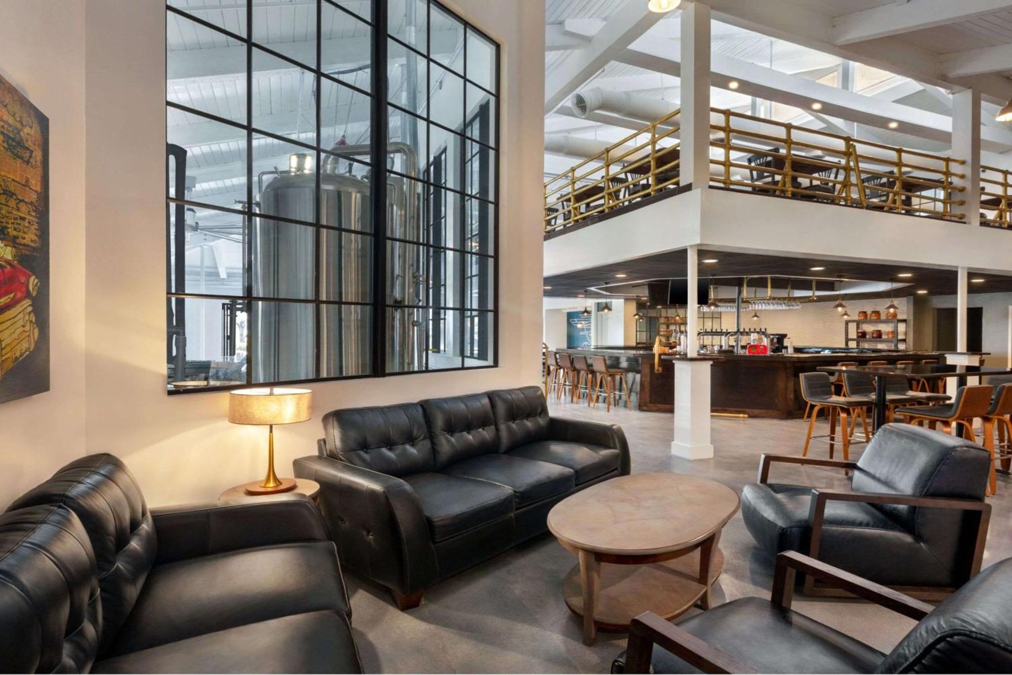 Envision Hotel Miami International Airport Экстерьер фото